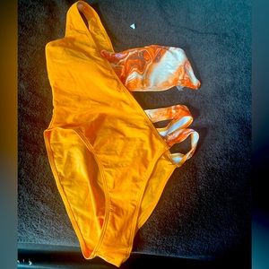 Super sexy bandeau style